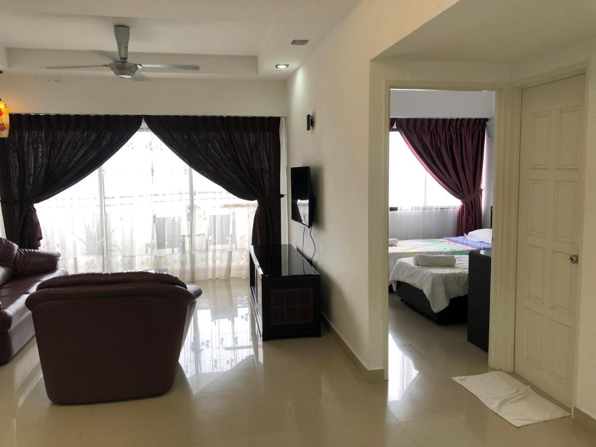 Beach Resort Home Stay Sri Sayang 05 Apartment Batu Ferringhi 2Bedroom Екстериор снимка