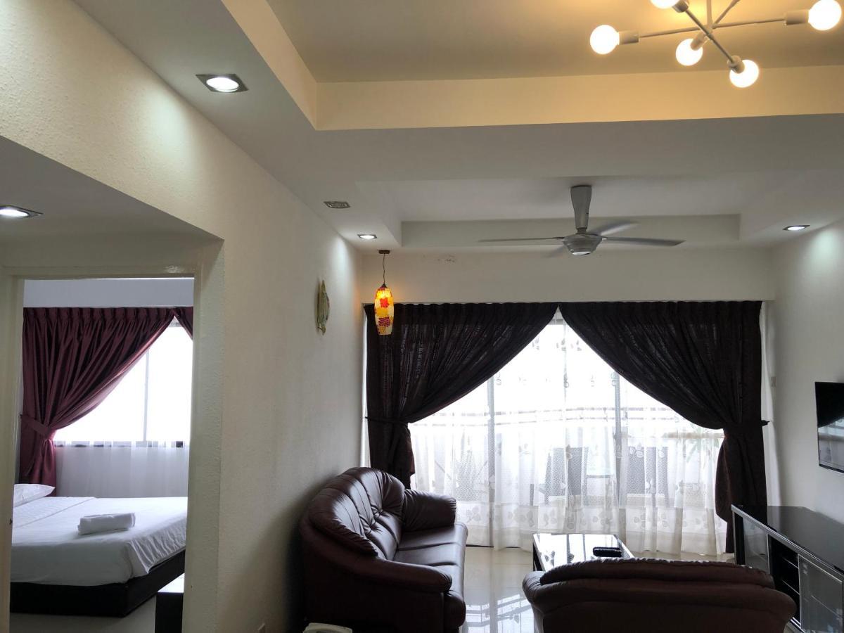 Beach Resort Home Stay Sri Sayang 05 Apartment Batu Ferringhi 2Bedroom Екстериор снимка
