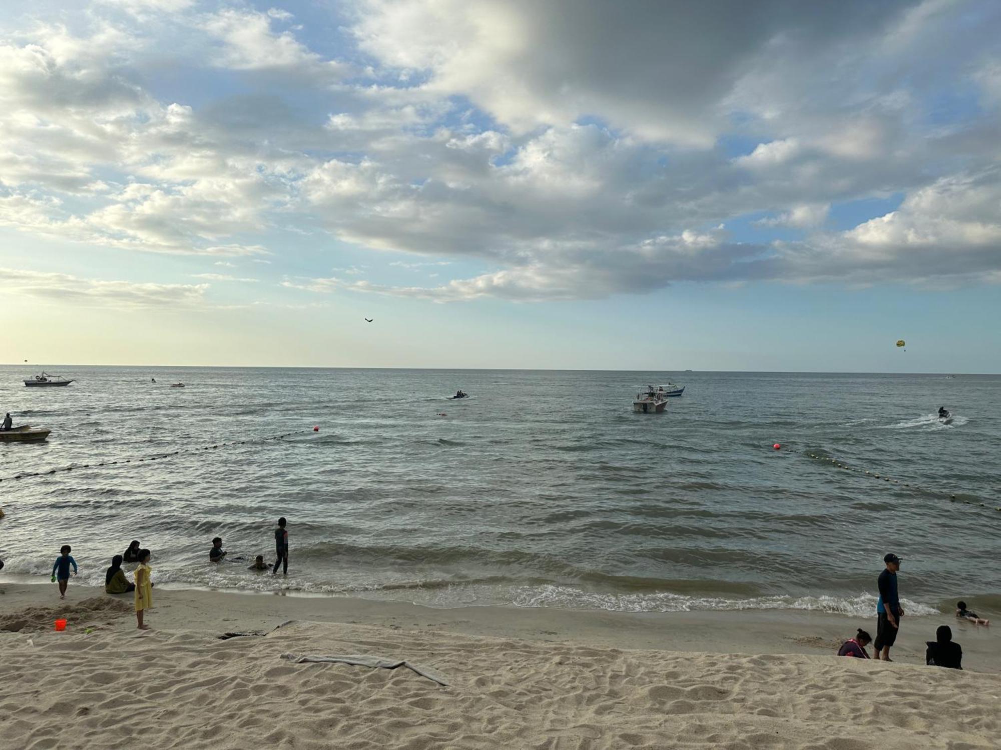 Beach Resort Home Stay Sri Sayang 05 Apartment Batu Ferringhi 2Bedroom Екстериор снимка